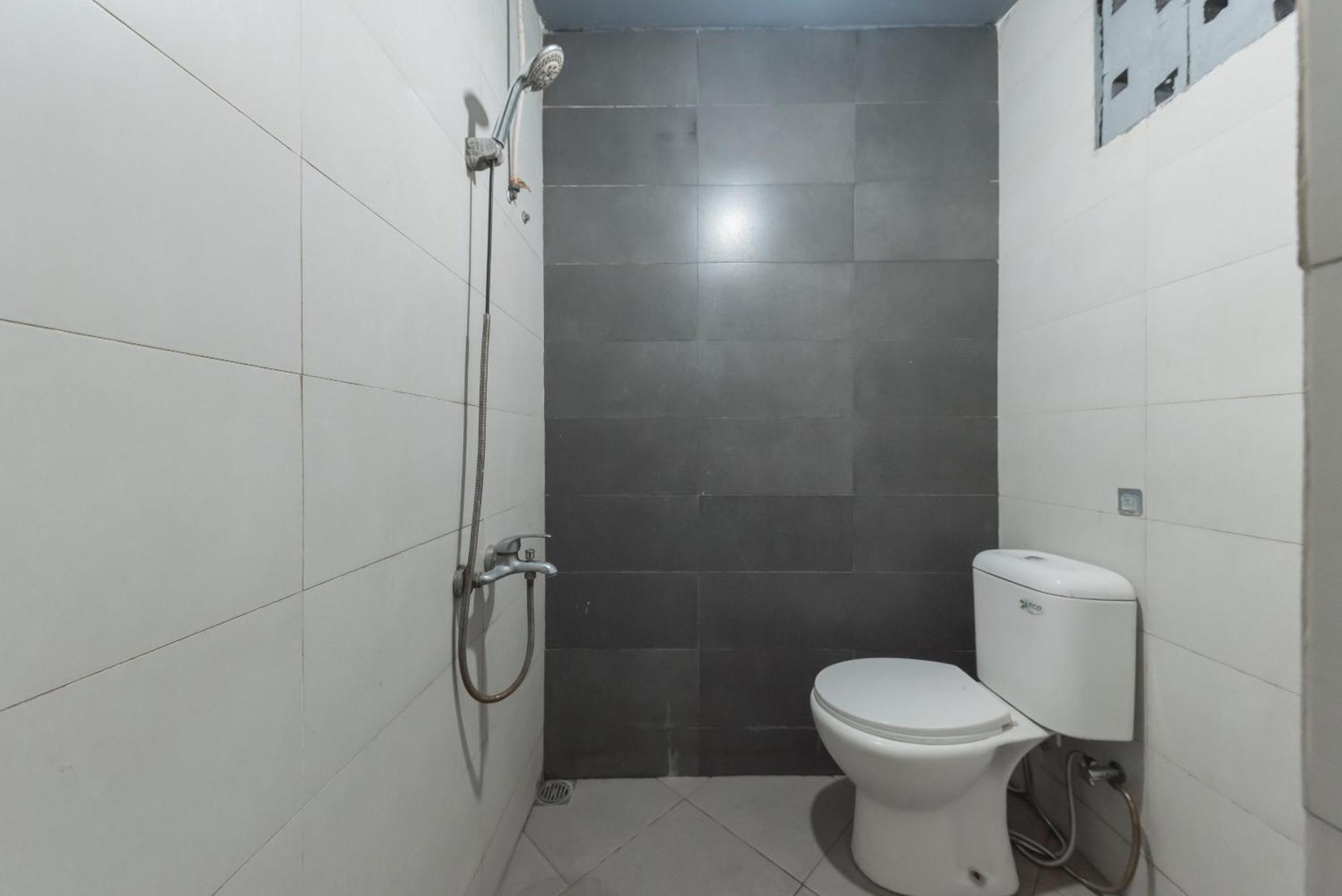 Urbanview Hotel Cianjur City Park By Reddoorz מראה חיצוני תמונה