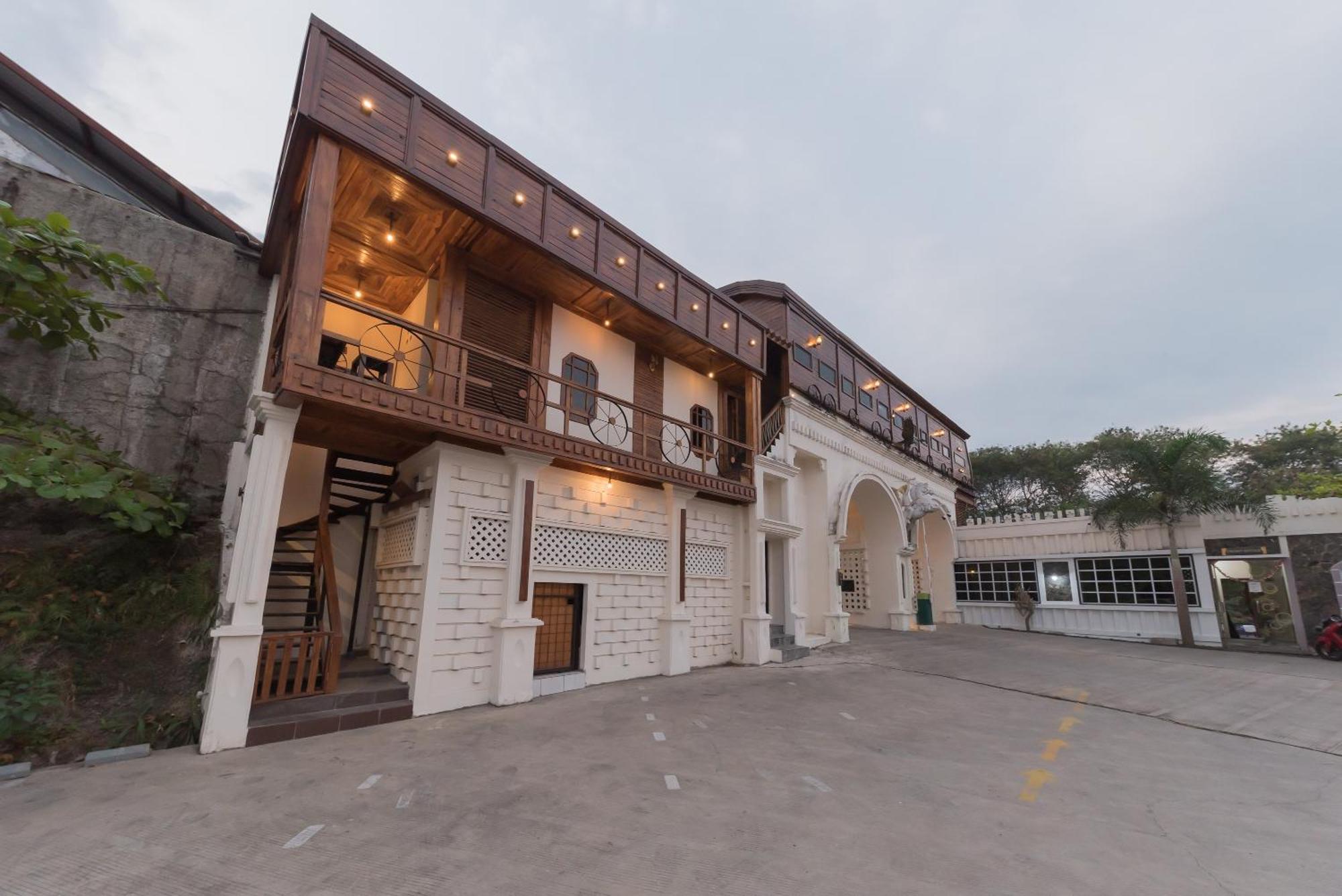 Urbanview Hotel Cianjur City Park By Reddoorz מראה חיצוני תמונה