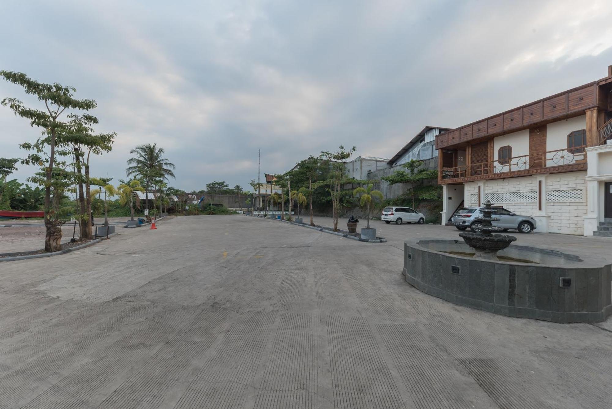 Urbanview Hotel Cianjur City Park By Reddoorz מראה חיצוני תמונה