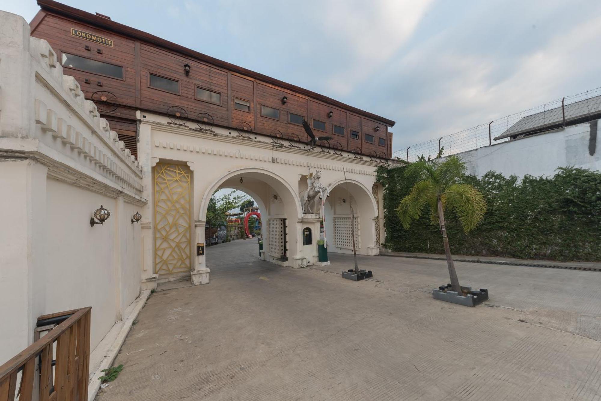 Urbanview Hotel Cianjur City Park By Reddoorz מראה חיצוני תמונה